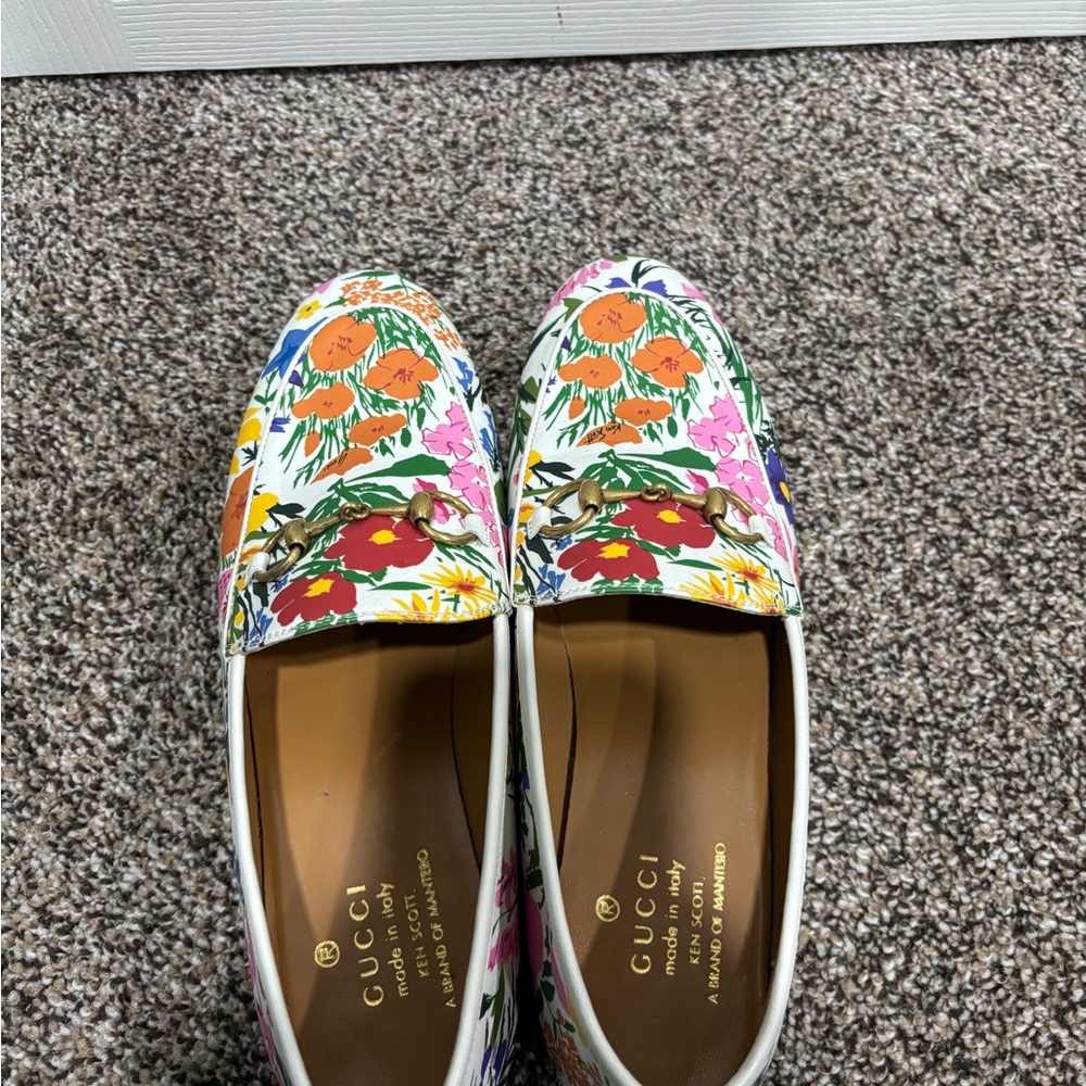Gucci Floral Print White Leather Horsebit Loafers / Gucci X Ken Scott Jordaan